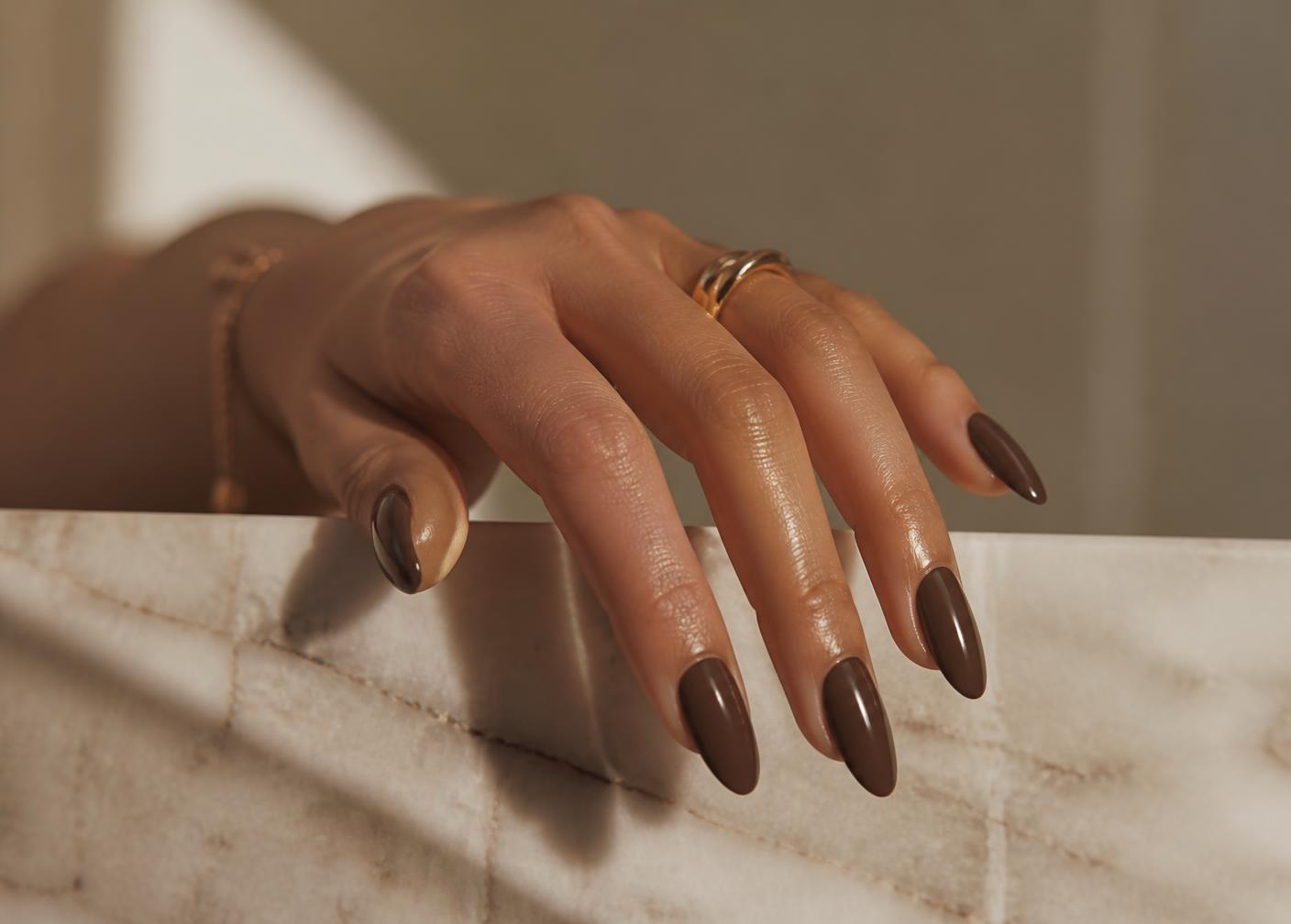 Espresso Almond — Sculpted extension · high gloss